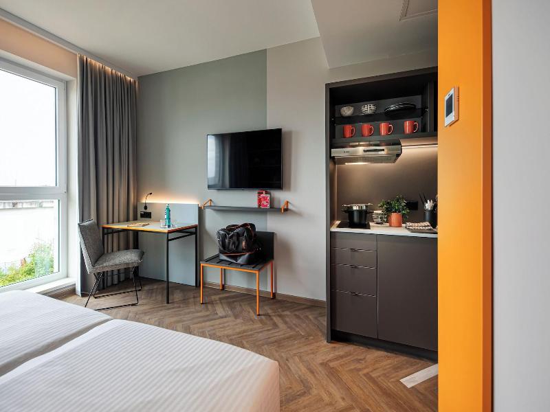 Loginn Hotel Köln Airport image