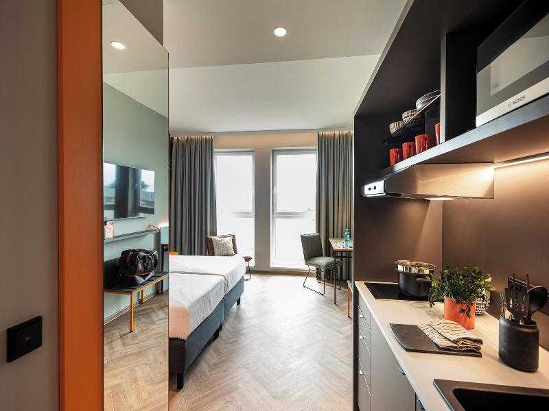 Loginn Hotel Köln Airport image