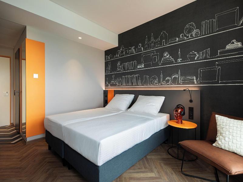 Loginn Hotel Köln Airport image