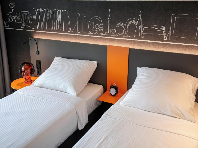 Loginn Hotel Köln Airport image