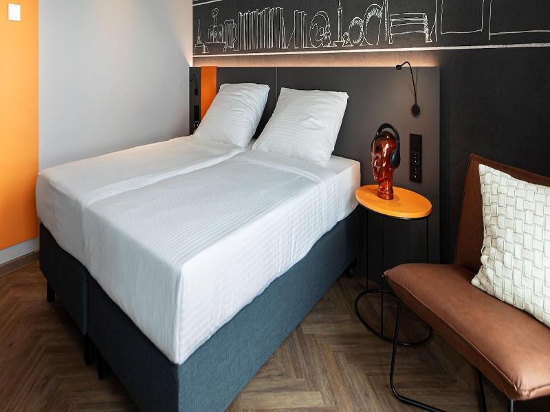 Loginn Hotel Köln Airport image