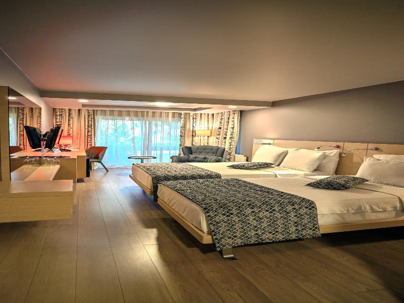 Deni̇zati Plus Hotel image