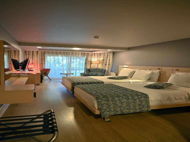 Deni̇zati Plus Hotel image