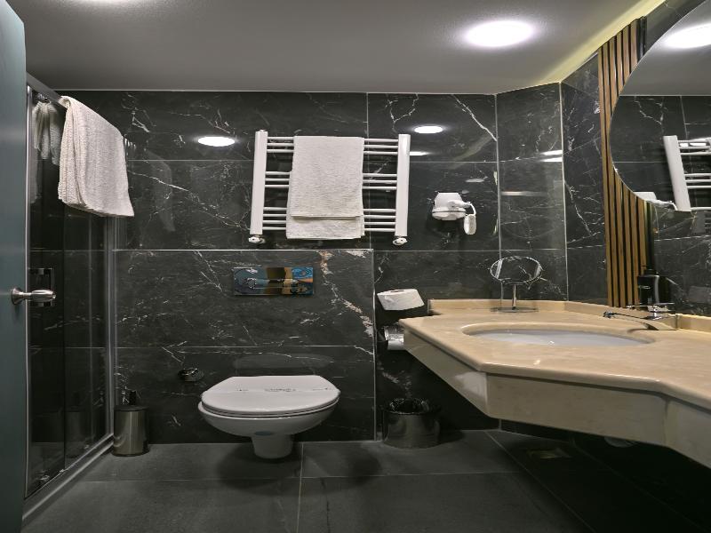 Deni̇zati Plus Hotel image