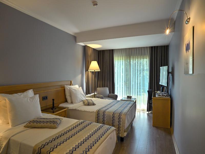Deni̇zati Plus Hotel image