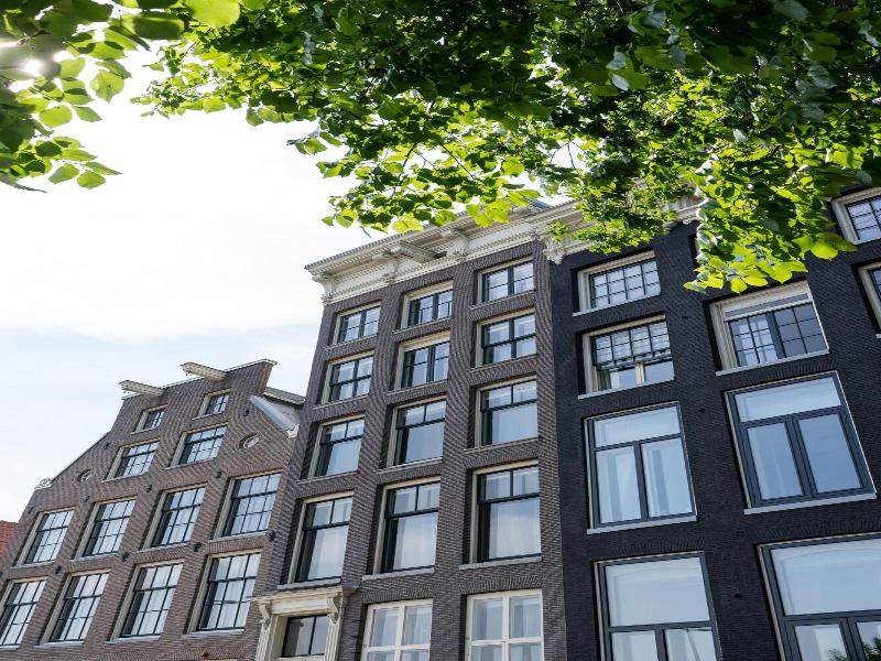 Amsterdam Dockside Flats image