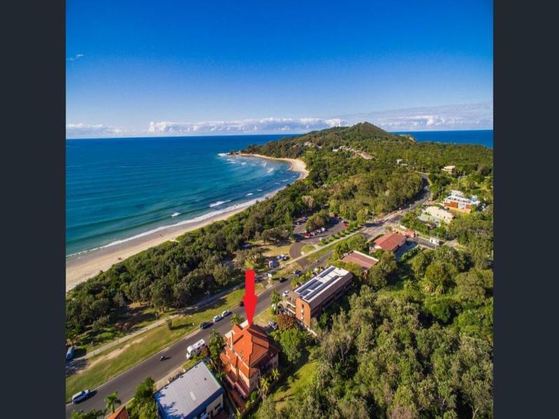 Sea Breeze On Main Beach image
