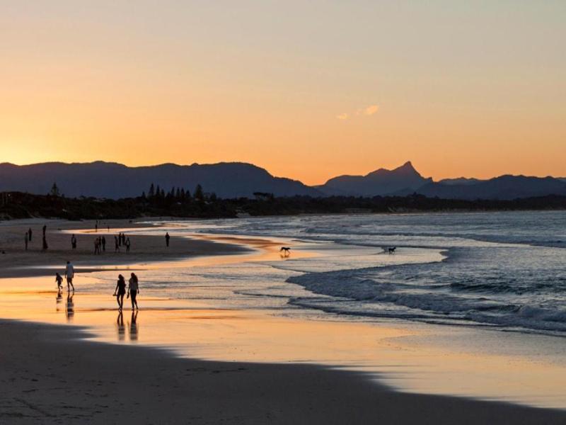 Sea Breeze On Main Beach image