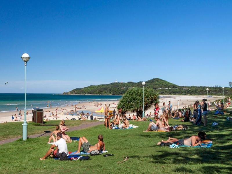 Sea Breeze On Main Beach image