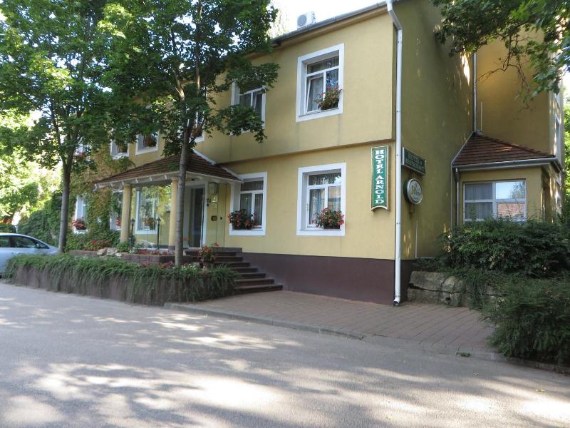 Hotel Arnold image