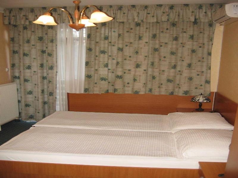 Hotel Arnold image