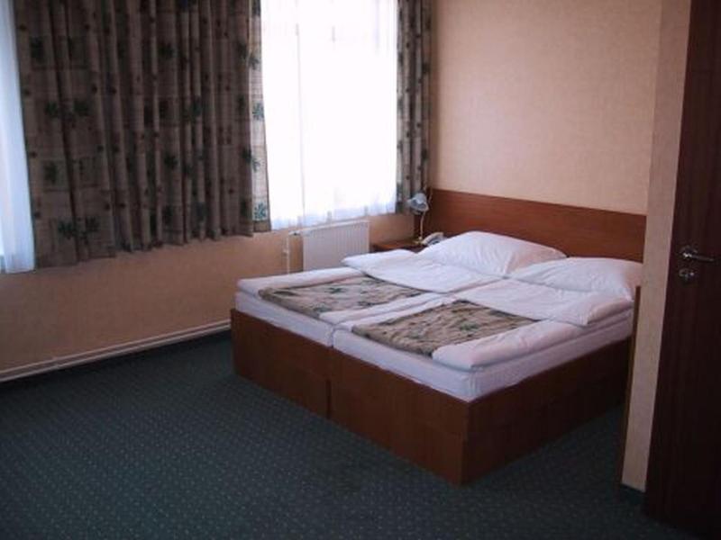 Hotel Arnold image