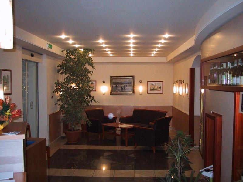 Hotel Arnold image