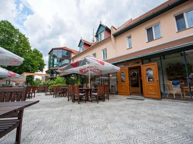 Hotel Rustikal image