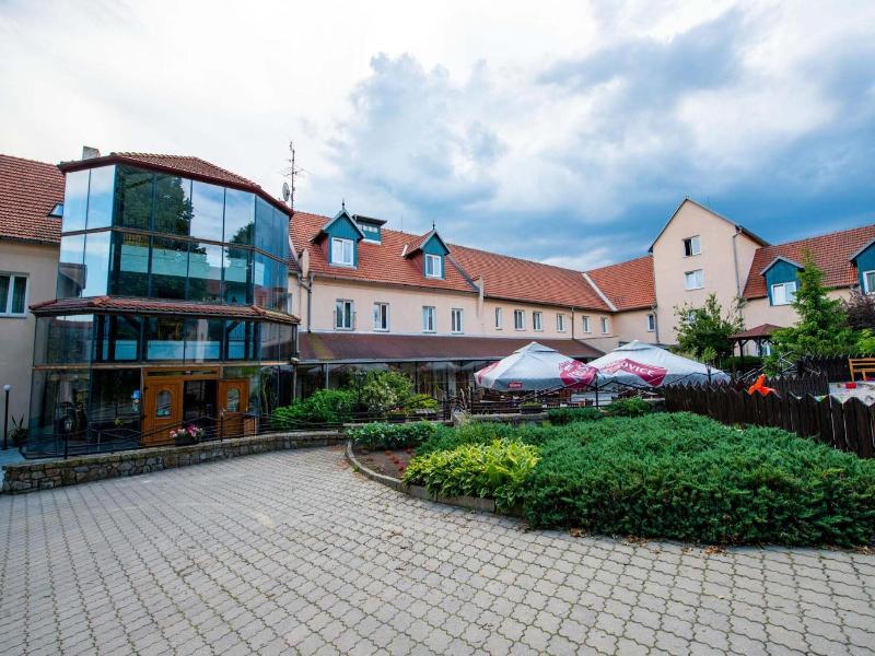 Hotel Rustikal image