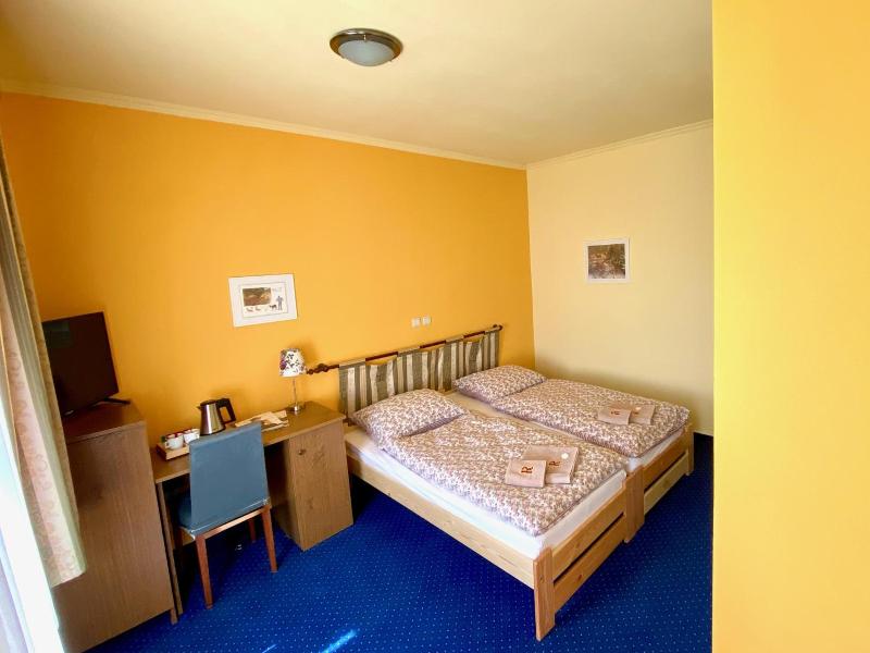 Hotel Rustikal image