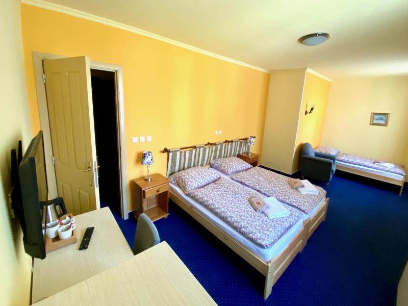 Hotel Rustikal image