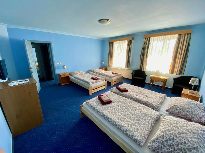 Hotel Rustikal image