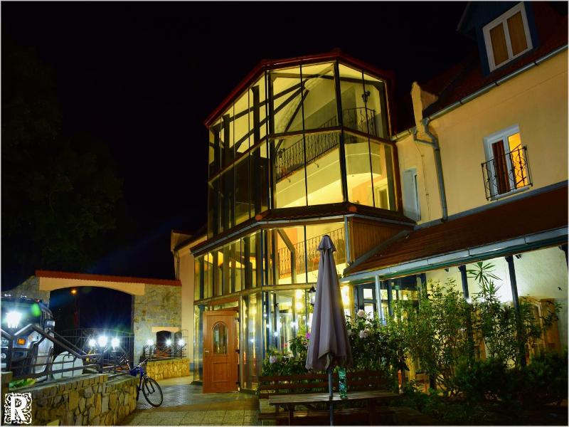 Hotel Rustikal image