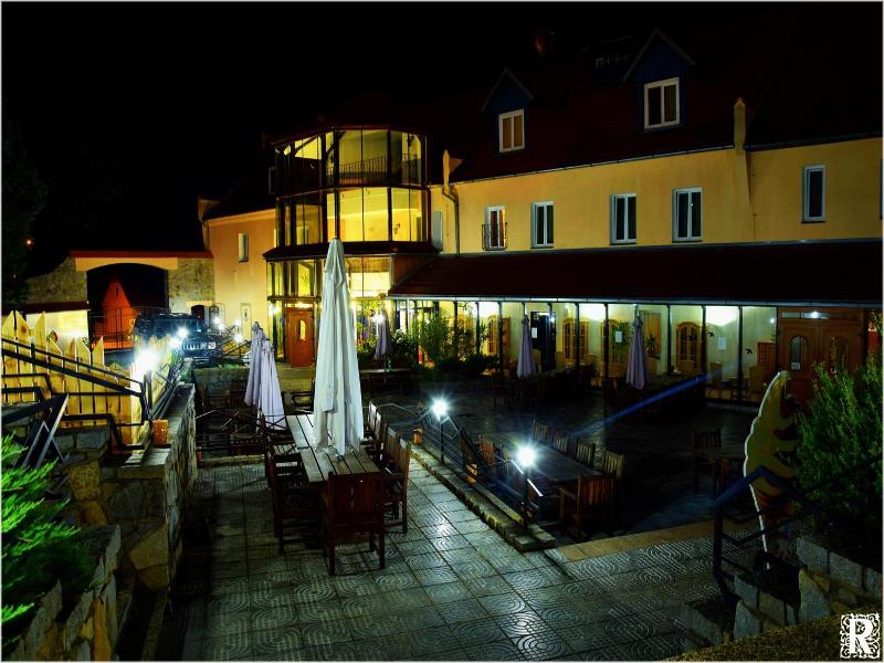 Hotel Rustikal image