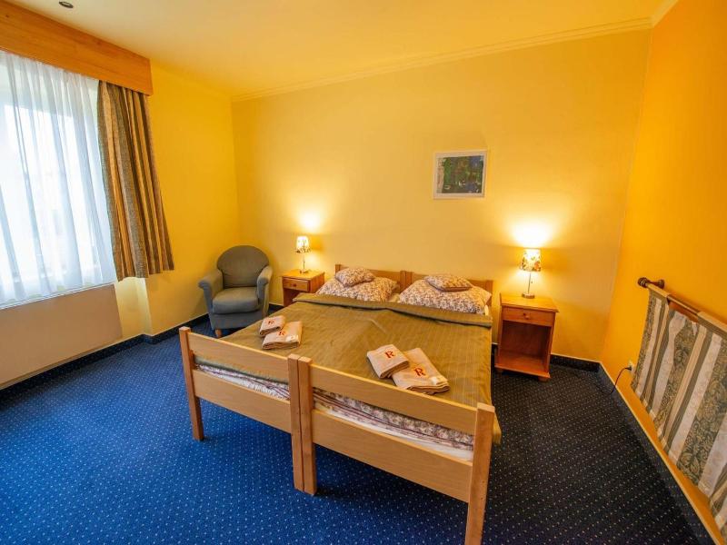 Hotel Rustikal image