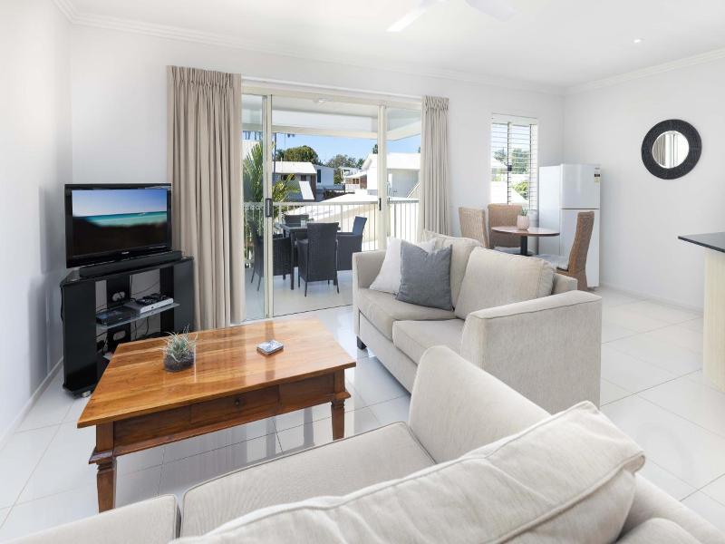 Noosa River Palms image