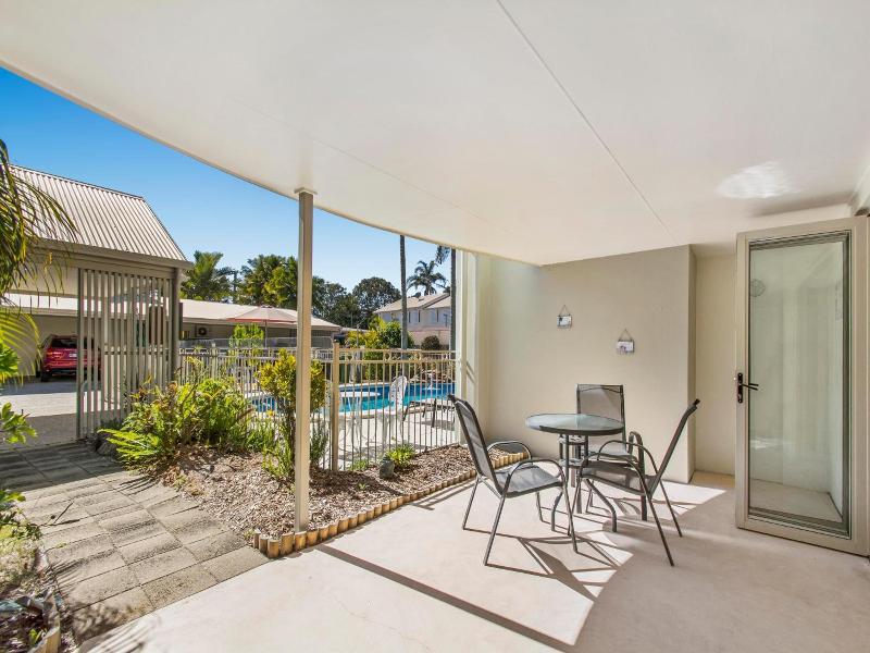 Noosa River Palms image