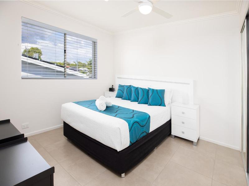 Noosa River Palms image