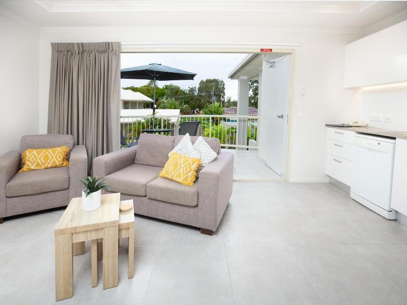 Noosa River Palms image