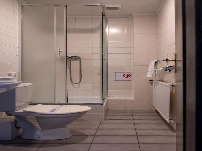 Hotel Cb Royal image
