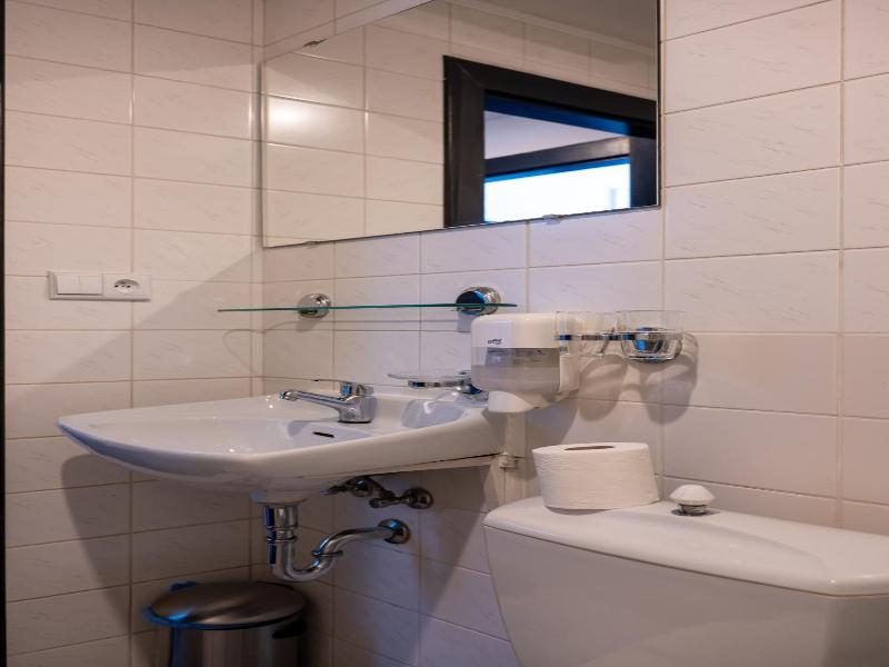 Hotel Cb Royal image