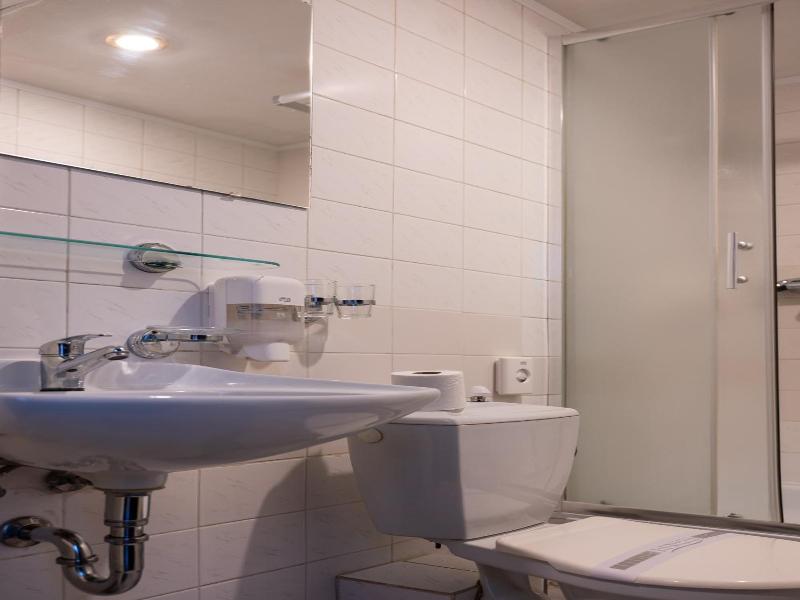 Hotel Cb Royal image