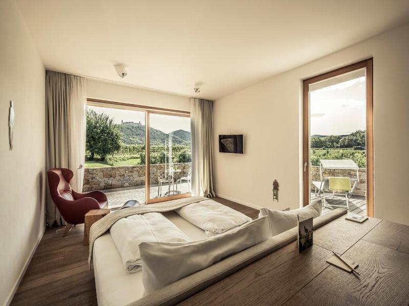 Malat Weingut Und Hotel image
