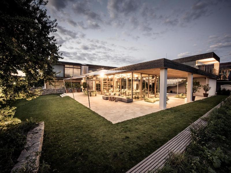 Malat Weingut Und Hotel image