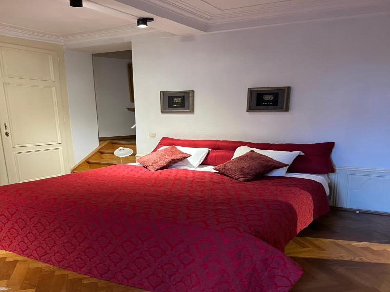 Skindles Guesthouse image