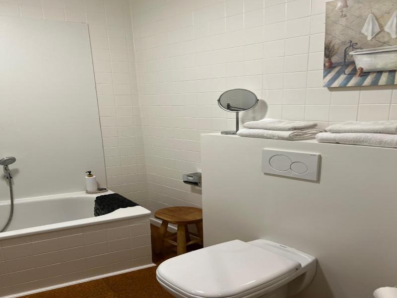 Skindles Guesthouse image