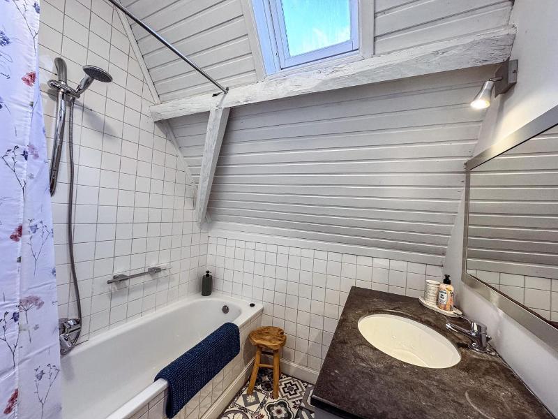 Skindles Guesthouse image