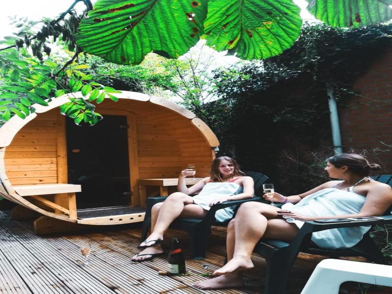 Skindles Guesthouse image