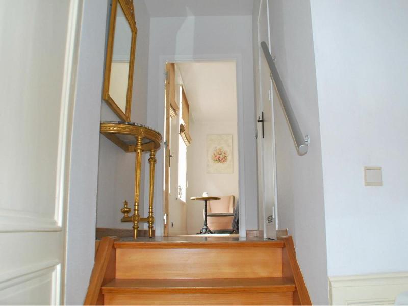 Skindles Guesthouse image