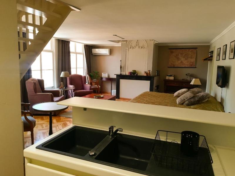 Skindles Guesthouse image