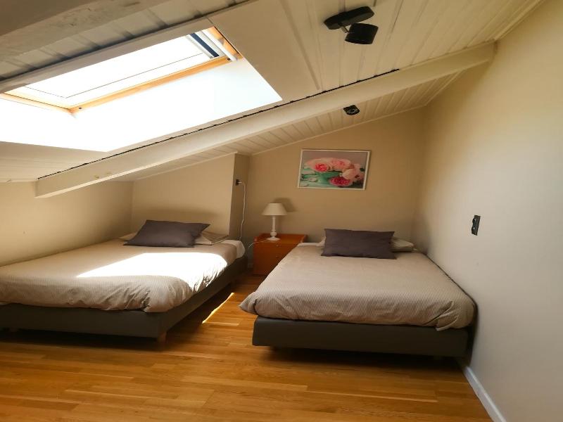 Skindles Guesthouse image