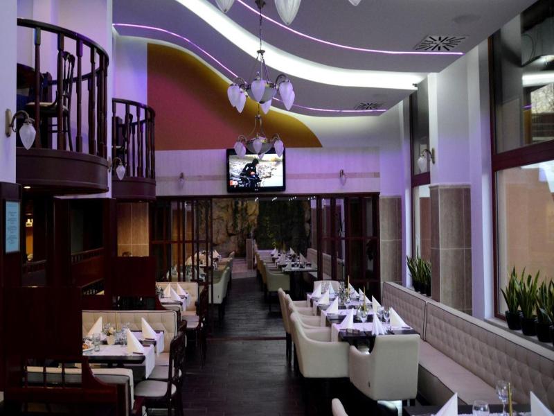 Hotel Minerva image
