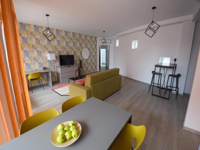 Parizs Garden Apartments image