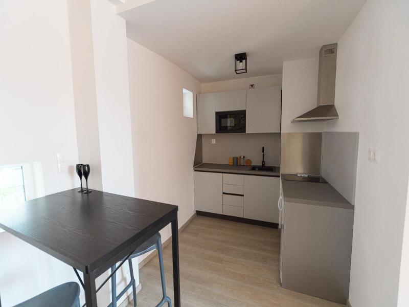Parizs Garden Apartments image