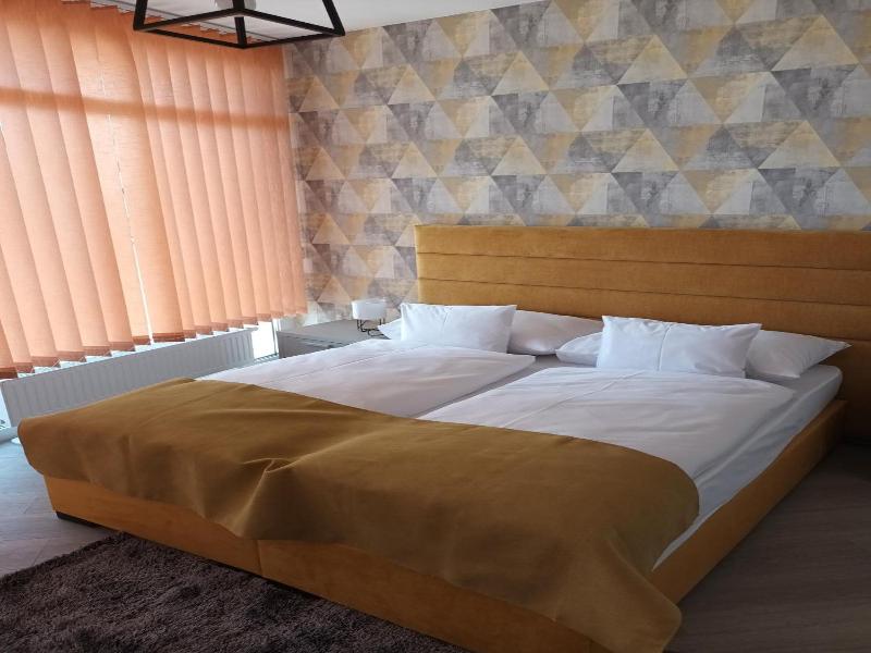 Parizs Garden Apartments image