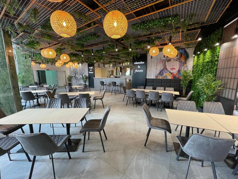 Parizs Garden Apartments image