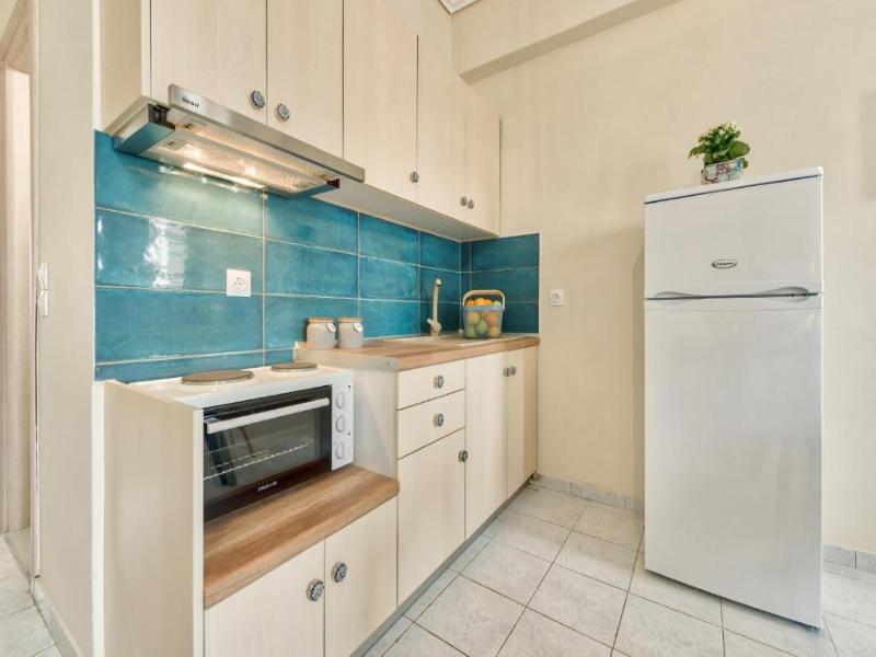 Kallas Apartments image