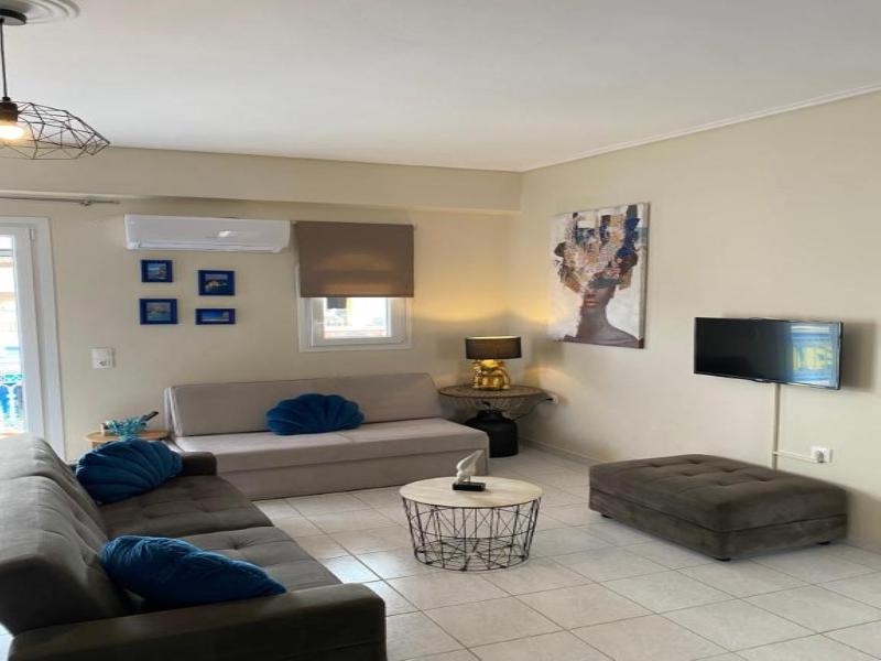 Kallas Apartments image