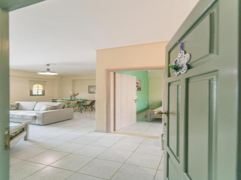Kallas Apartments image
