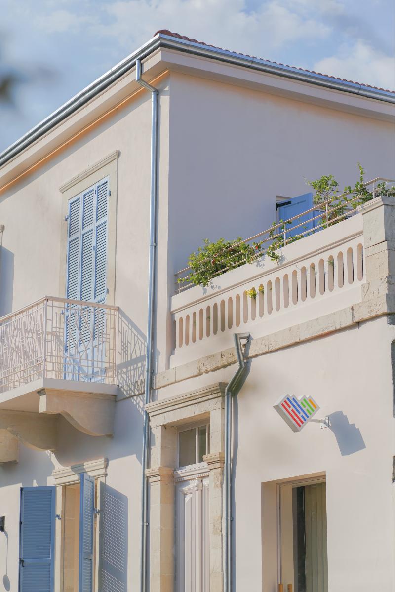 Heart Hotel image